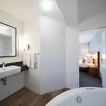 Bilderberg Groot Heideborgh Hotel 4*